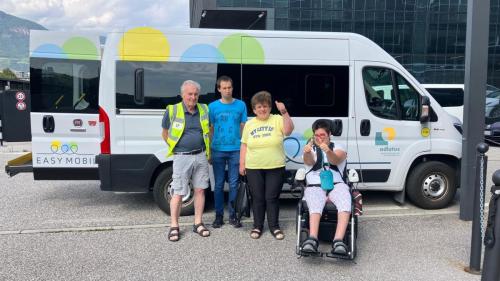 Adlatus Transport zum Computerkurs